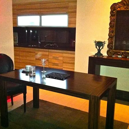 Lejlighed Rok Plaza (adults Only)